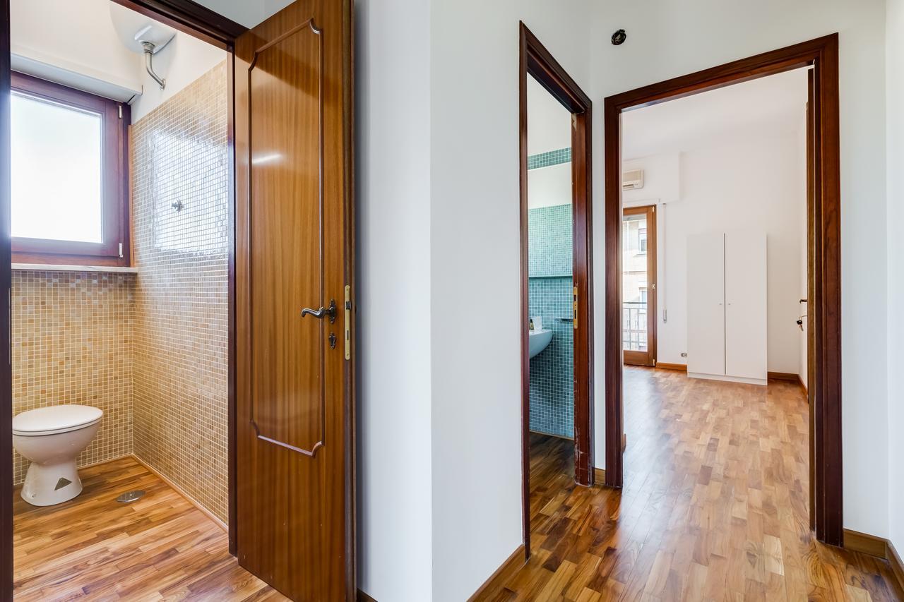 Nice And Warm Rooms Rome Exterior photo