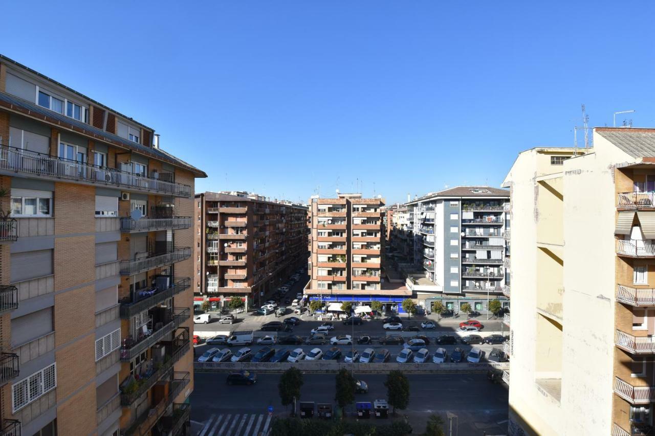 Nice And Warm Rooms Rome Exterior photo